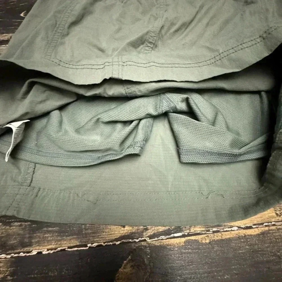 ATHLETA ARMY GREEN POCKETED SKORT SIZE 8 - Picture 5 of 6
